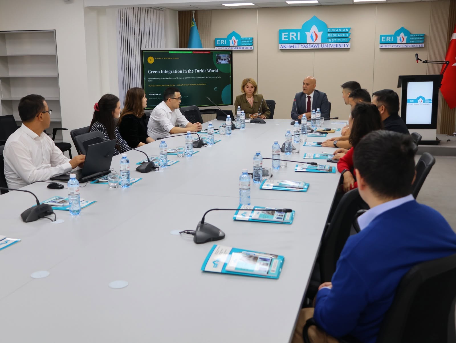 Mersin Üniversitesi İktisadi ve İdari Bilimler Fakültesi Uluslararası İlişkiler Bölümü Başkanı Prof. Dr. Azime Telli, “Green Integration in the Turkic World: The Trans-Caspian Green Energy Corridor” konulu seminer verdi.